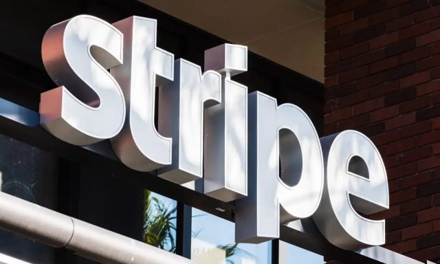 Stripe returns to crypto payments