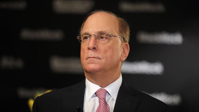 Larry Fink praised Bitcoin