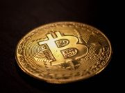 Tether перевел 204 BTC на Bitfinex, намекая на продажу