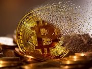 Wintermute: Биткоин рискует упасть до $70 000 без поддержки $76 000